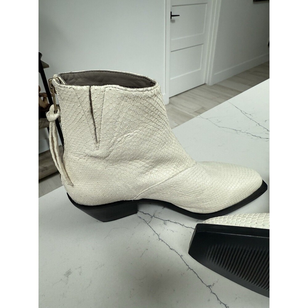 Women All Saints Pointed Toe Lenora White Snakes Skin Booties Size 37 brand New - Picture 10 of 16